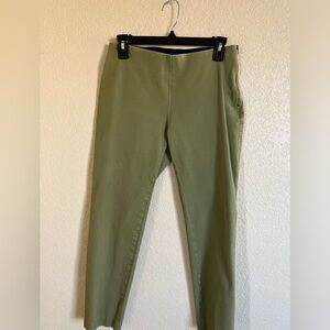 LIKE NEW a new day size 4 sage green colored straight leg ankle pants.